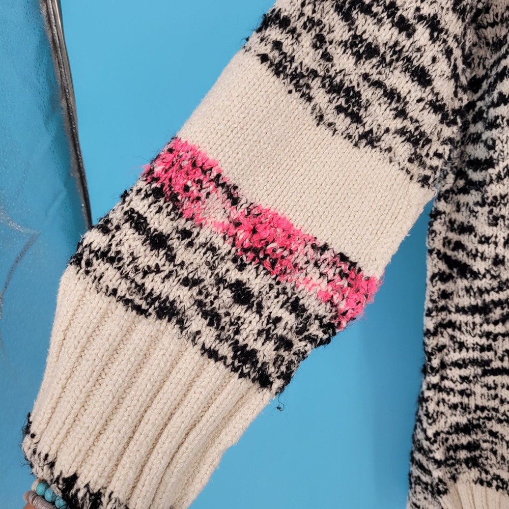 Free People Winter Storm Tunic Sweater Black Combo Neon Pink Stripe Oversized M - Picture 4 of 11